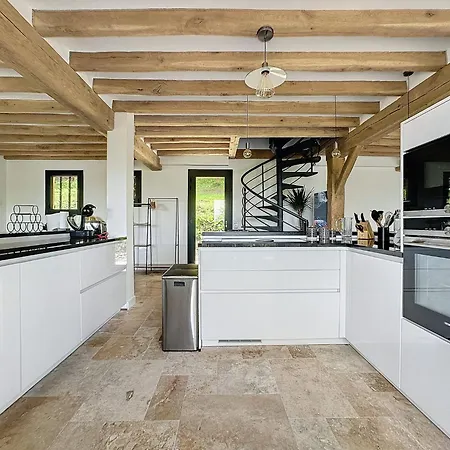 Pier'art - Piscine Jacuzzi Tennis Vue * Touques