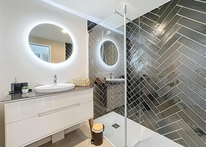 빌라 Pier'art - Piscine Jacuzzi Tennis Vue 뚜끄